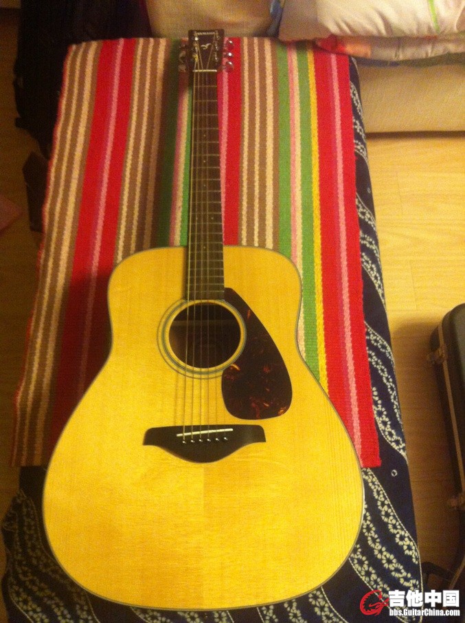 YAMAHA FG700S.jpg