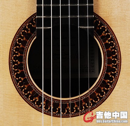罗曼尼奥斯.jpg