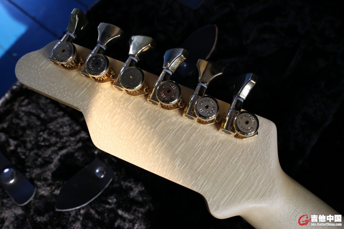 H31A3883_1.jpg