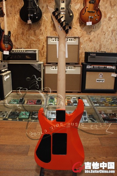 Jackson%20DK2%20Dinky%20October%20PRL%20291-1000-894%20B.jpg