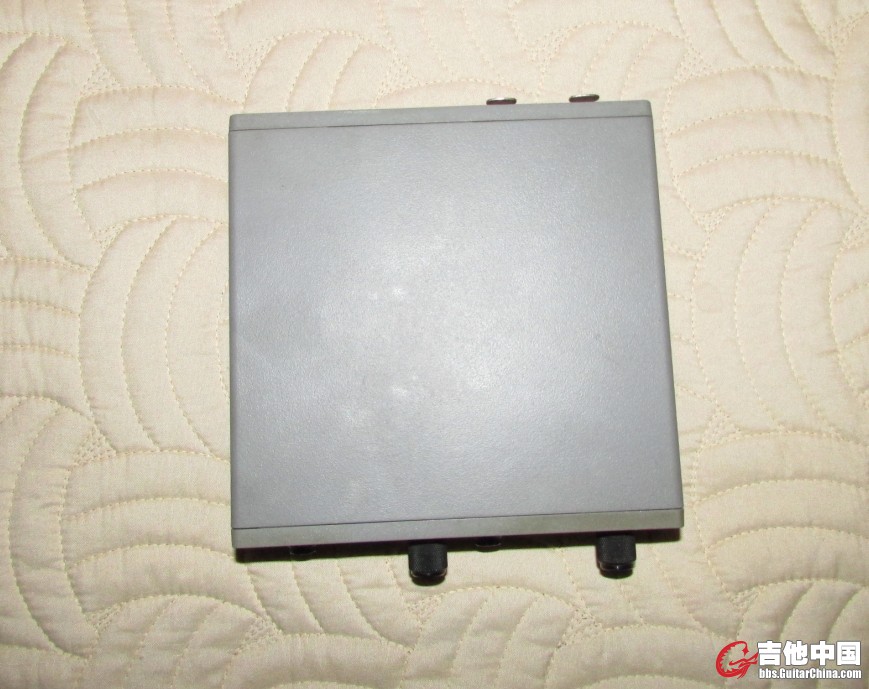 R2.jpg
