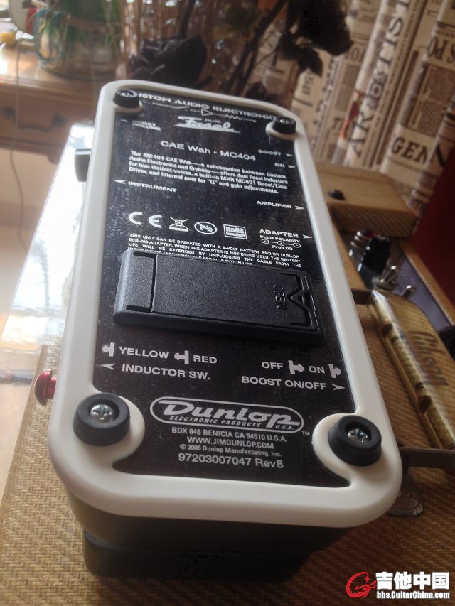 DUNLOP COSTOM AUDIO MC404-08.JPG