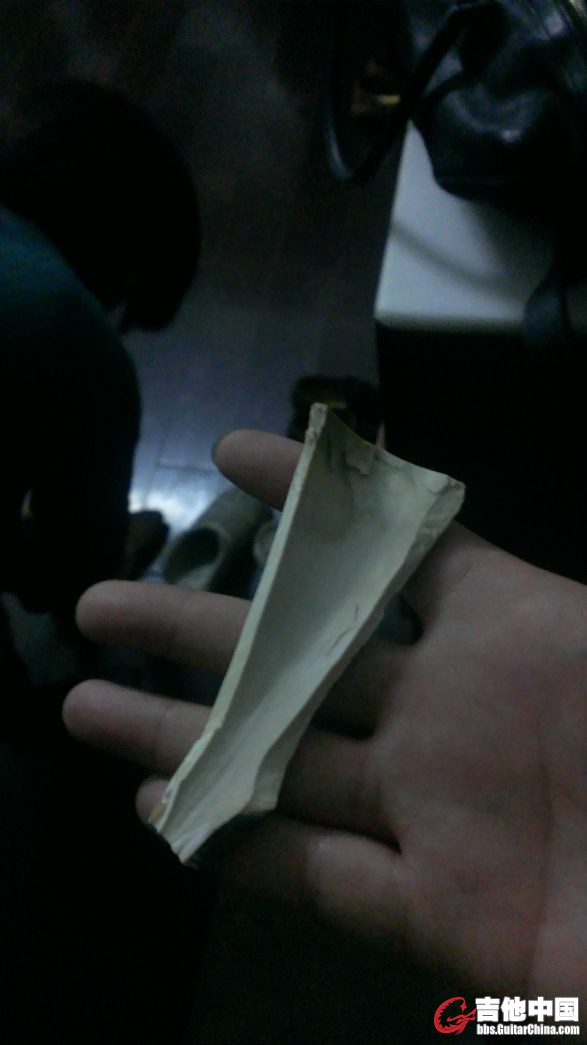 快递小哥送来的几万年前的象牙.jpg