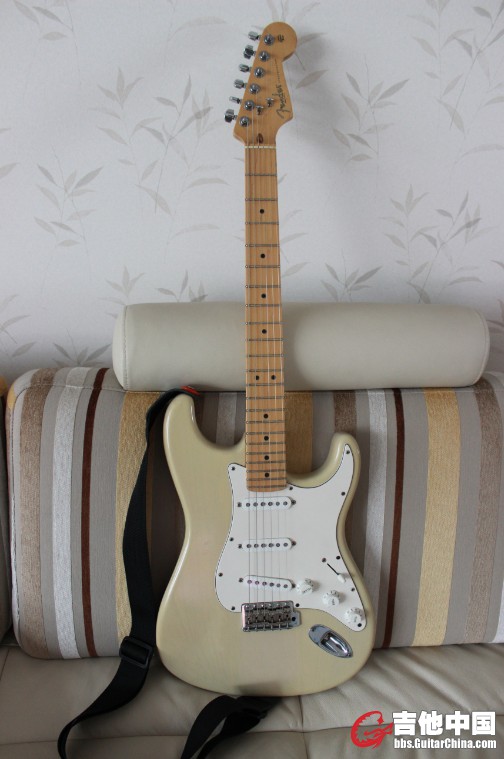 FENDER HIGHWAY ONE.jpg