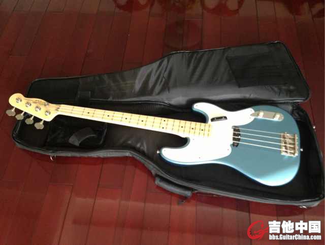 Squier的Classic Vibe1.jpg
